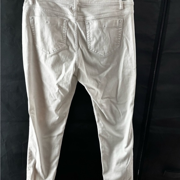 J. Jill White Authentic Fit Slim Ankle Jeans - Picture 5 of 8